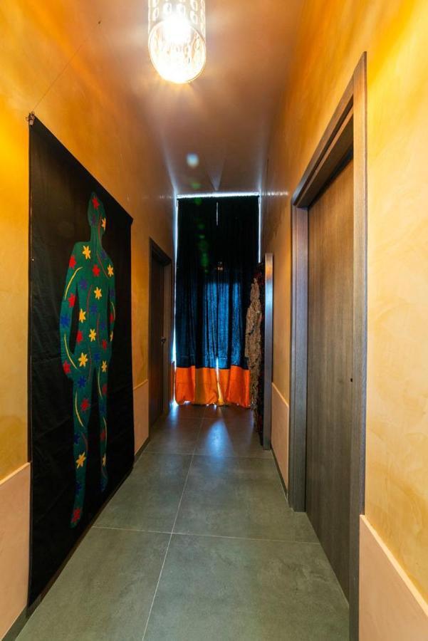 Speciale Tarshito'S Home - Atrium And Terrace Bari Ngoại thất bức ảnh