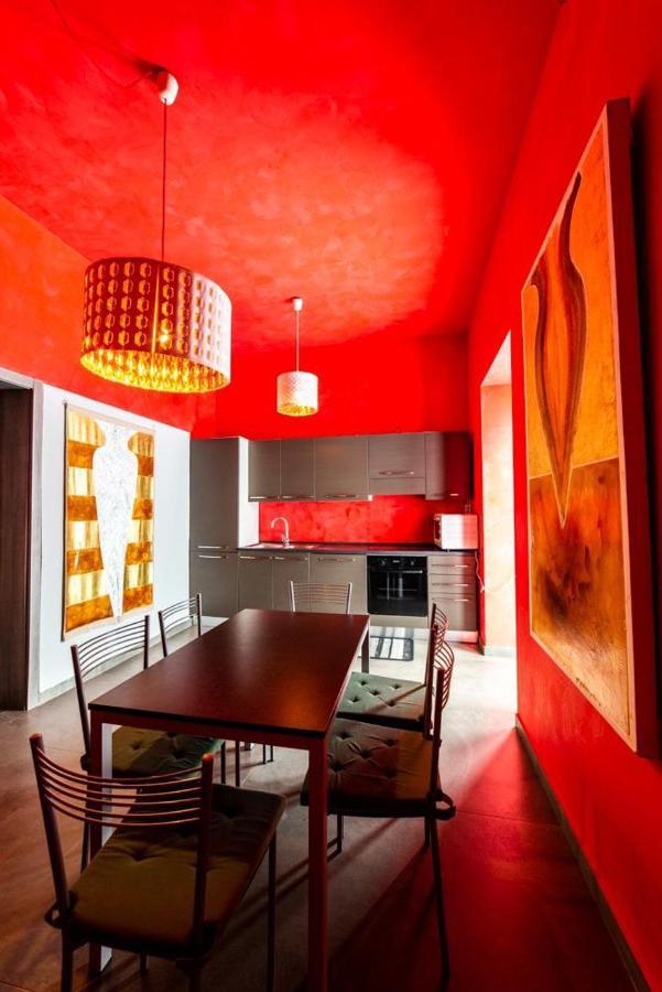 Speciale Tarshito'S Home - Atrium And Terrace Bari Ngoại thất bức ảnh