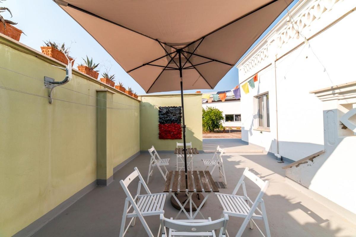 Speciale Tarshito'S Home - Atrium And Terrace Bari Ngoại thất bức ảnh