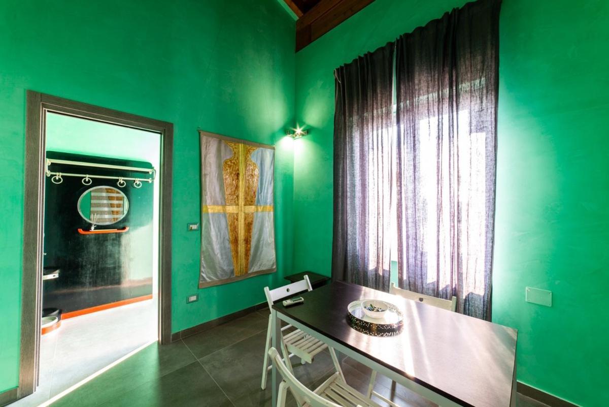 Speciale Tarshito'S Home - Atrium And Terrace Bari Ngoại thất bức ảnh